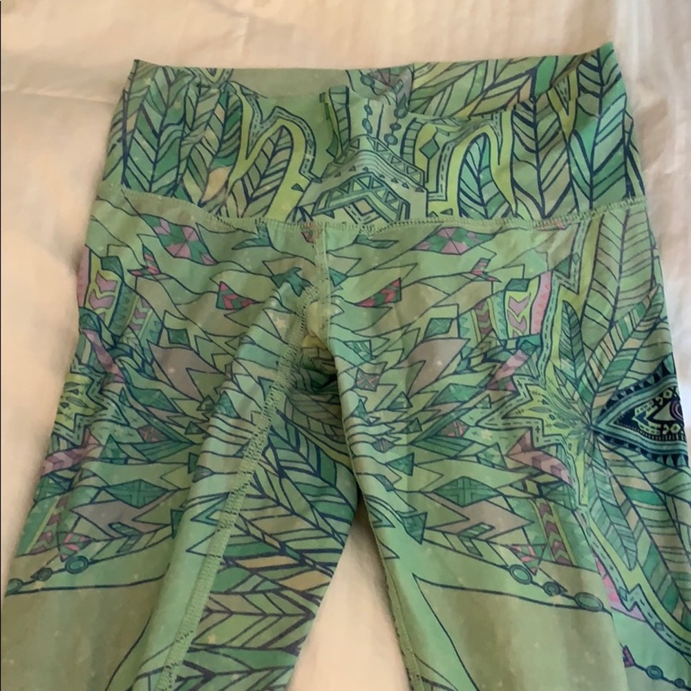Teeki size small Evil Eye leggings